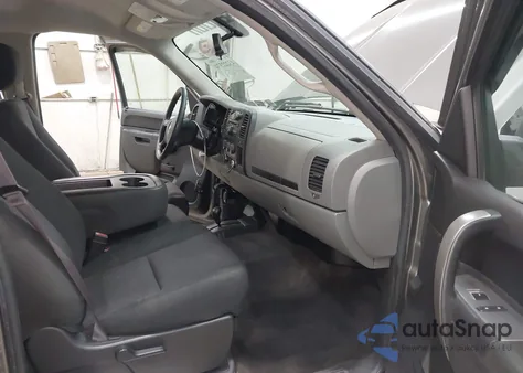 2013 Chevrolet Silverado K1500 Ls z USA, uszkodzony, nr VIN 3GCPKREA1DG256518